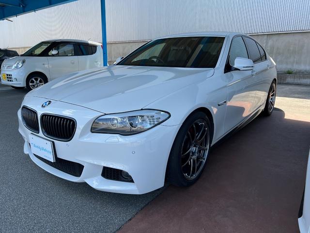 ５３５ｉ　Ｍスポーツパッケージ　レザーシート　ＥＴＣ　バックカメラ　ナビ（ＴＶ視聴可能）