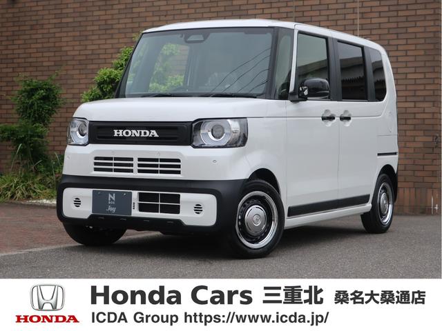 ターボ　新車未登録　ディーラーオプション装着車（フロントグリル　８インチディスプレイオーディオ　ＥＴＣ）Ｒカメラ　両側パワスラ　運転席助手席シートヒーター　ＬＥＤヘッドライト　ホンダセンシング