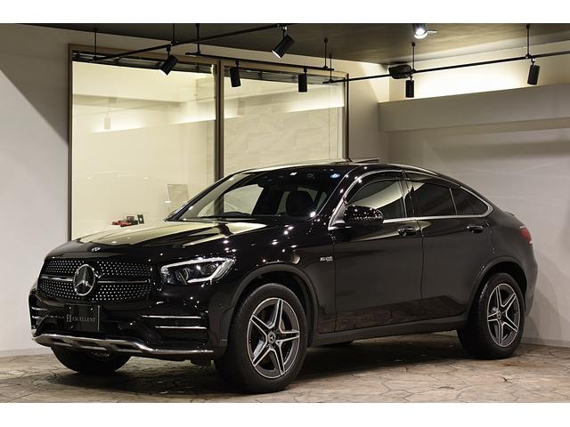 ＧＬＣ２２０ｄ　４マチック　クーペ　１オーナー　レザーエクスクルーシブＰ　サンルーフ　Ｄ記録簿３枚　レーダーセーフティＰ　エアバランスＰ　ブルメスタ　シートクーラー／ヒーター　シートマッサージ　カーボンＲスポイラー　黒本革　純正ナビ(1枚目)