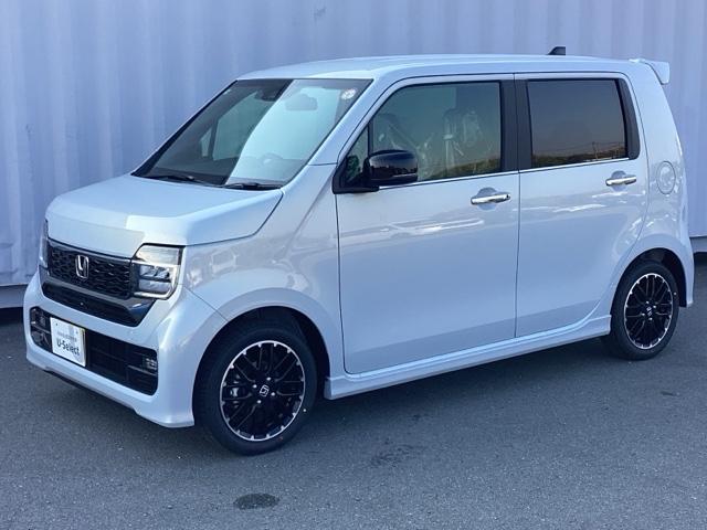 Ｌ・ターボ　２年間　走行距離無制限　保証付　当社試乗車　禁煙車　８インチナビ　フルセグＴＶ　Ｂｌｕｅｔｏｏ　フロアマット装備　ＥＴＣ