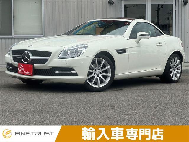 ＳＬＫ ＳＬＫ２００ブルーエフィシェンシー　電動オープン　純正ナビ　マジックスカイコントロール　クルーズコントロール　バックカメラ　本革シート　シートヒーター　スマートキー　ブラインドスポットモニター