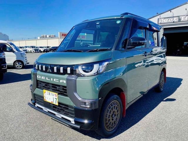 車両周辺をカメラ映像で確認できる機能！全周囲カメラ！ ヘッドライトウォッシャー　キーレスエントリー　アイドリングストップ　ＣＤ