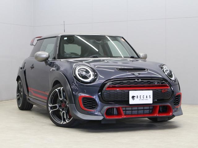 ＭＩＮＩ(ミニ) ジョンクーパーワークスＧＰ　世界限定３００台　日本限定２４０台　＃２７２　カーボンフェンダー　１８インチ鍛造ホイール　ステンレスエグゾースト　パドルシフト　アルカンターラステアリング純正あり　ドライブレコーダー　ＧＰＳレーダー 中古車画像