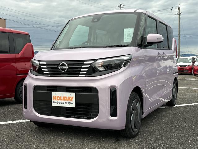 Ｘ　届け出済み未使用車　全周囲カメラ　両側スライド・片側電動　クリアランスソナー　衝突被害軽減システム　オートライト　ＬＥＤヘッドランプ　スマートキー　アイドリングストップ　電動格納ミラー　ベンチシート