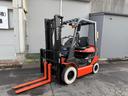 トヨタ 　フォークリフト型式８ＦＢＬ１５・燃料タイプバッテリー・荷重１．５ｔ・揚高３．０ｍ・マストの種類２段・アタッチメント名サイドシフト（1枚目）