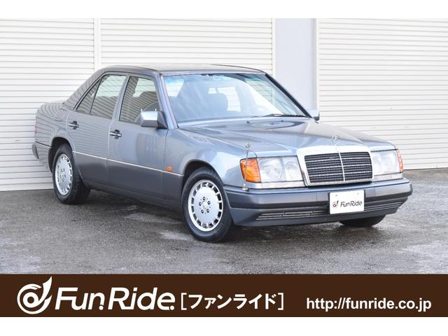 メルセデス・ベンツ ミディアムクラス ３００Ｅ　１オーナー車・左ハンドル・ファブリックシート・禁煙車・ディーラー記録簿２１枚あり・前後ドラレコ・ＥＴＣ