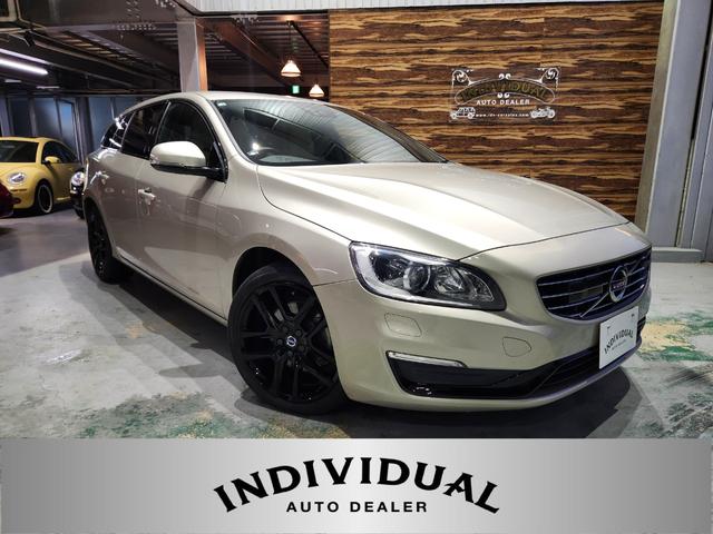 Ｖ６０ Ｄ４　ダイナミックエディション　１オーナー　禁煙車　記録簿　Ｔベルト交換済　専用１８ＡＷ補修＆塗装済　専用スポーツ白本革　黒天張り　地デジ純正ナビ＆バックカメラ（1枚目）