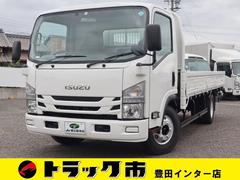 いすゞ　エルフトラック　ワイド超ロング全低床　平ボディ　積載４．６ｔ　幅広荷台