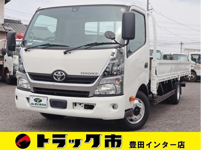 トヨタ 平ボディ　積載３ｔ　ワイド超ロング　全低床　幅広荷台　積載３ｔ　平ボディ　ワイド　幅広荷台　超ロング　５Ｍボディ　フルジャストロー　全低床　左電格ミラー　ＥＴＣ　プリクラッシュ　車線逸脱警報　ＴＲＣ　ＶＳＣ　Ｗエアバック　取説　荷台床板張替え済み