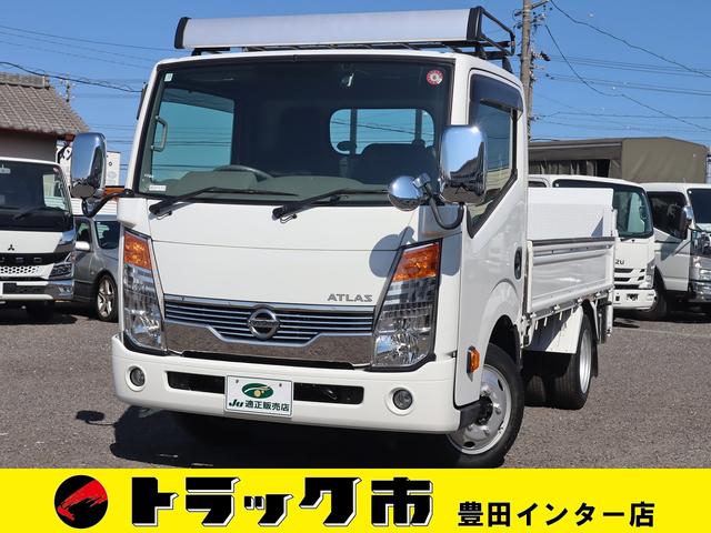 平ボディ　垂直パワーゲート　積載２ｔ　車両総重量４４６５ｋｇ　新明和ＲＥ０６　リフト能力６００Ｋｇゲート長８３ｃｍ　ＥＨＳ　キーレス　左電格ミラー　ナビ　ＴＶ　ドラレコ　ＥＴＣ　荷台地上高８１ｃｍ　ＺＤ３０ターボ１２０馬力　スペアキー　ルーフキャリア