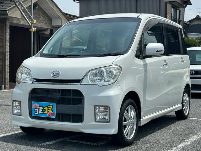 カスタムＧ　タイミングチェーン　スマートキー　ナビ　フルセグ　ＣＤ　ＤＶＤ　純正アルミホイール　フロントフォグランプ　ＨＩＤ　取扱説明書　ナビリモコン　助手席下収納ボックス　電動格納ミラー　盗難防止システム