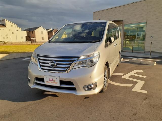 日産 セレナ 　福祉車両　車椅子積載台数１台　両側電動スライドドア