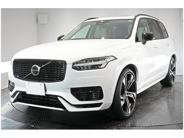 ＸＣ９０ リチャージアルテメットＴ８ＡＷＤプラグインハイブリド　Ｂｏｗｅｒｓ＆Ｗｉｌｋｉｎｓ　２２ＡＷ　白革　パノラマＳ／Ｒ　オレフェス製クリスタルシフト　ＨＵＤ　マッサージ機能　ステアリングヒーター　ベンチレーション　ＥＴＣ（1枚目）