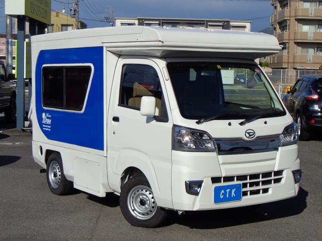 スタンダード　軽自動車規格４人乗りキャンピング／ＦＦヒーター／ポップアップルーフ／サイドオーニング／２０００Ｗインバーター／ソーラーパネル充電／フリップダウンモニター／ナビ／フルセグＴＶ／リアＢＯＸ／