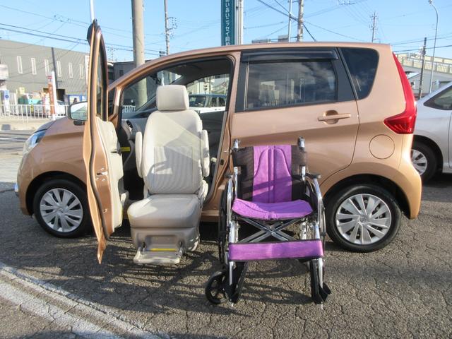 デイズ(日産) Ｊ　アンシャンテ助手席スライドアップシート　純正ナビ　フルセグＴＶ　ドラレコ　ＥＴＣ付 中古車画像