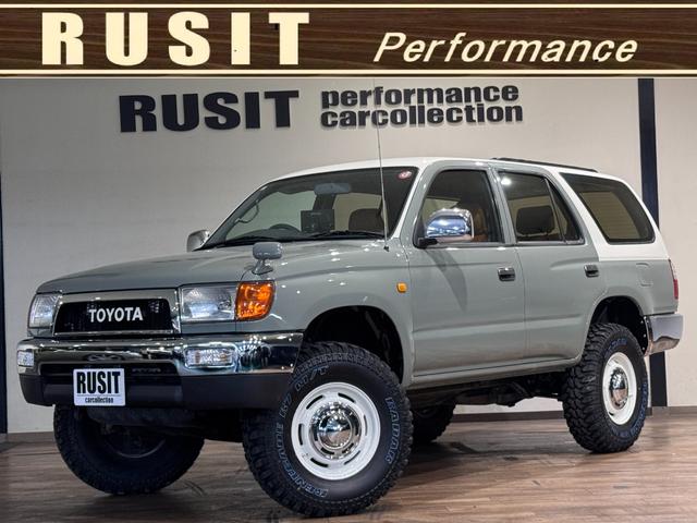 ハイラックスサーフ(トヨタ) ＳＳＲ−Ｘ　アーバンカーキホワイトツートン全塗装　４ＷＤ車輛　リフトアップ　ＲＥＮＥＧＡＤＥ新品タイヤ　ＥＴＣ　　オリジナルシートカバー　ドライブレコーダー　ミラー　ドアノブメッキ仕様 中古車画像