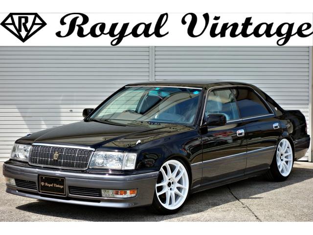 １５クラウンはＲｏｙａｌＶｉｎｔａｇｅにお任せ下さい 全国納車可！ローン可！頭金０円〜最大１２０回払いまでご対応します！