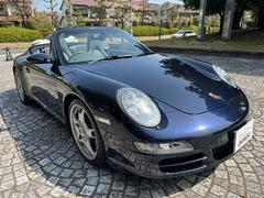 ポルシェ　９１１　９１１カレラ　カブリオレ　電動幌オープン　本革シート