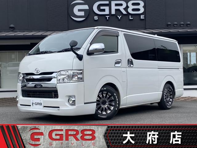 ロングスーパーＧＬ　ローダウン／コブラＦスポイラー／バトルシップ１５インチアルミ／ＧＲ８シートカバー／純正７インチナビ／ＥＴＣ／フリップダウンモニター／ＬＥＤテールランプ／スマートキー／両面スライドドア／フルセグ再生
