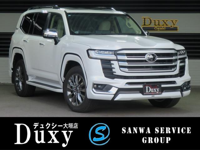 TOYOTA LAND CRUISER ZX | 2023 | PEARL WHITE | 1760 km TOYOTA LAND CRUISER ZX | 2023 | PEARL WHITE | 1760 km