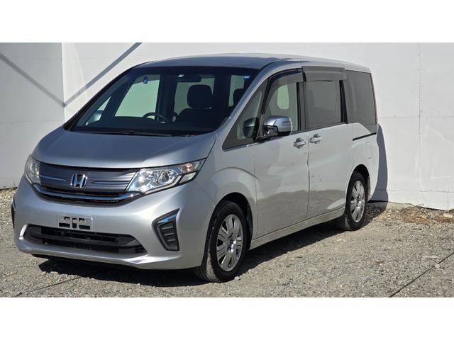 ステップワゴン(ホンダ) Ｇ　ＥＴＣ　バックカメラ　ナビ　オートクルーズコントロール　両側電動スライドドア　スマートキー　電動格納ミラー　３列シート　ウォークスルー　ＣＶＴ　ＣＤ　ＵＳＢ　盗難防止システム　衝突安全ボディ　ＡＢＳ 中古車画像