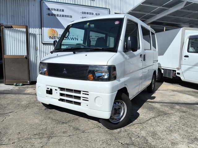 ミニキャブバン ＤＸ　エアコン　ダブルエアバック　パワステ　最積載量３５０ｋｇ　レギュラーガソリン車　両側スライドドア　３速オートマ　レベライザー　純正デッキ　禁煙車　タイミングベルト交換済（1枚目）