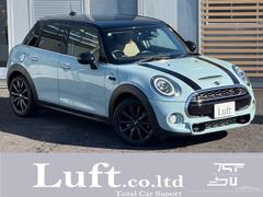 MINI アイスブルーブラックエディション 車検2年/中期/アイスブルーブラックエディション/6速MT/LEDヘッドライト/純正ナビ/バックカメラ/ミラーインETC/純正17インチアルミホイール/スマートキー/プッシュスタート/スペアキー/ 中古車画像