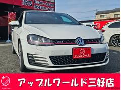 フォルクスワーゲン　ゴルフＧＴＩ　ベースグレード　禁煙車　純正ナビ　パーキングセンサー