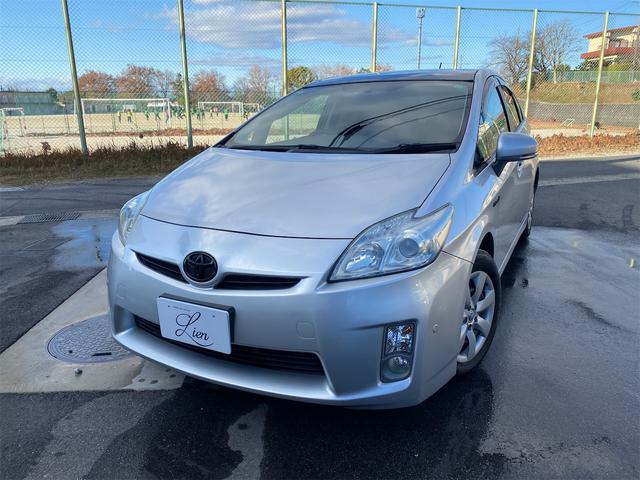 後方確認をサポート！バックカメラ付き！ ＤＶＤ再生　ＭＤ　ミュージックプレイヤー接続可　エアコン