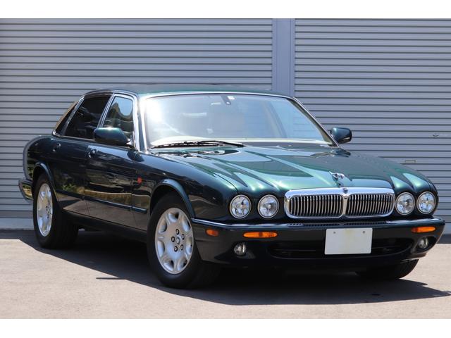 ＸＪ(ジャガー) ソブリン３．２／ベージュレザー／純正１６ｉｎＡＷ／ＬＥＤライト／ウッドコンビステアリング 中古車画像