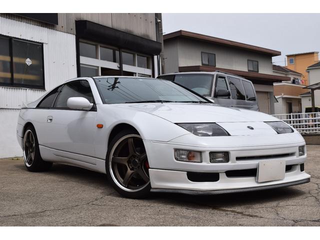 日産 フェアレディＺ ３００ＺＸ　５速ミッション　タイミングベルト交換済　車高調　　新品ワーク１９ＡＷ　社外マフラー　Ｔバールーフ　ナビ　ＥＴＣ　社外デジタルインナーミラー　モモステ　運転席レカロ