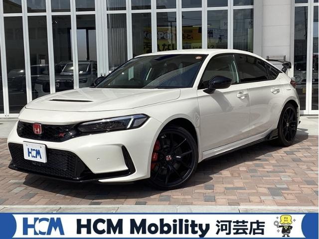 シビック(ホンダ) タイプＲ　Ｈｏｎｄａ　ＳＥＮＳＩＮＧ　９インチワイドディスプレイ　フルセグ　Ｂｌｕｅｔｏｏｔｈ　Ａｐｐｌｅ　ＣａｒＰｌａｙ　Ａｎｄｒｏｉｄ　Ａｕｔｏ　ＴＹＰＥ　Ｒ専用１０．２インチデジタルグラフィックメーター 中古車画像