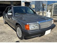 190クラス 190E2.6 190E 2.6/190クラス/正規ディーラー車/右ハンドル/パワーステアリング/パワーウィンドウ/ファブリックシート/4速AT/直列6気筒/W201 中古車画像
