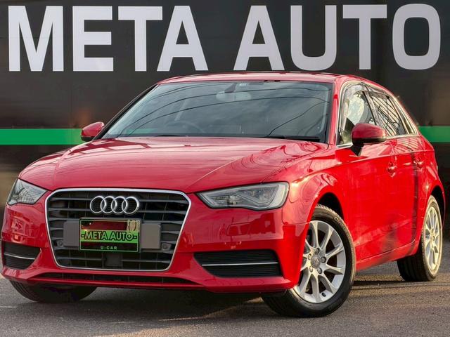 Ａ３(アウディ) スポーツバック１．４ＴＦＳＩ　禁煙車　コンビニエンスＰＫＧ　ＭＭＩナビゲーションＰＫＧ　ＬＥＤライトＰＫＧ　アダプティブクルーズコントロール　純正７インチナビ　バックカメラ　パーキングセンサー　ＣＤ／ＤＶＤ再生　プッシュスタート 中古車画像