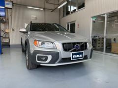 ボルボ　ＸＣ７０　Ｔ６　ＡＷＤ　レザーシート　アダプティブクルーズ