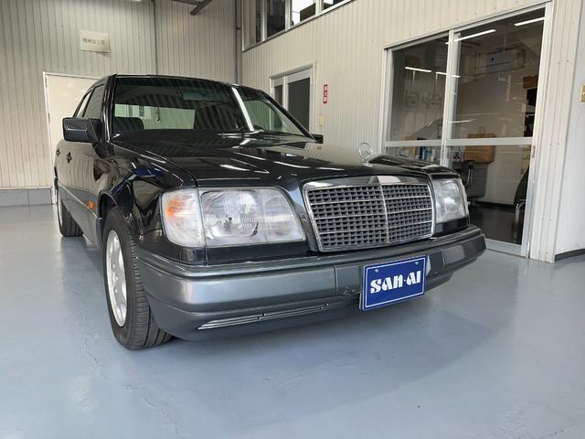 Ｅクラス(メルセデス・ベンツ) Ｅ２８０　左ハンドル　クルーズコントロール　パワーシート　禁煙車 中古車画像