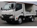 デュトロ 全低床　ダンプ　４ＷＤ　実走行４６０００ｋｍ台　新明和ＤＲ２－０１１０ＳＹ　４ＷＤ　開閉シート　ＥＴＣ（1枚目）