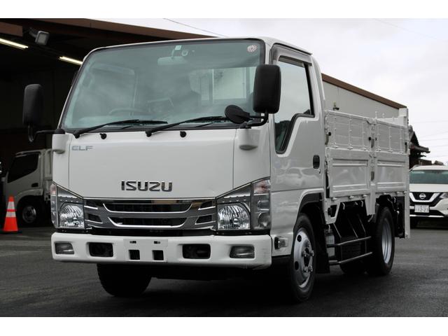 平ボディ－２．９５ｔ　パワーゲート（ＰＧ）全低床　☆新明和ＲＥ０６☆１０尺☆４Ｎｏ車☆荷床鉄板☆メッキグリル☆フォグ☆キーレス☆Ｂモニタ－☆電格ミラー☆車両総重量６００５ｋｇ☆荷台内寸３０８８ｘ１６１８ｘ６８２☆ゲート８２１ｘ１５５０☆床地上高８００