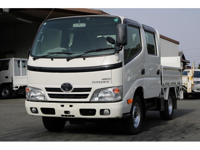 Ｗキャブ　０．８５ｔ　パワーゲート（ＰＧ）　４ＷＤ　全低床　☆１０尺☆トヨタ純正☆リフト能力６００ｋｇ☆全ドアＰ／Ｗ付☆スペアキー２☆レザー調シートカバー☆☆車両総重量３２９０ｋｇ☆荷台内寸２０６５ｘ１６４３ｘ３７６☆ゲート６８５ｘ１４８８☆床地上高８０４