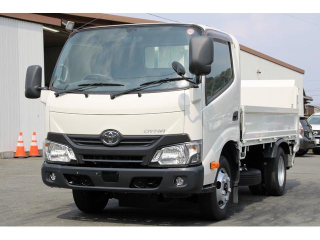 平ボディ－２ｔパワーゲート（ＰＧ）　全低床　☆１０尺☆極東Ｓ６０１アーム式☆電格ミラー☆フォグランプ☆車両総重量４６１５ｋｇ☆荷台内寸３０６０ｘ１６１６ｘ３７０☆ゲートテーブルサイズ８２１ｘ１５４２☆床地上高８２５