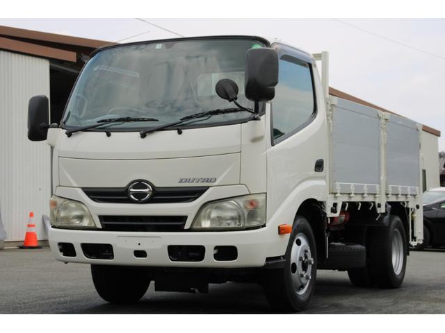 平ボディ－３ｔ　パワーゲート（ＰＧ）　アルミブロック　☆１０尺☆極東Ｖ６０２☆アルミアオリ☆４Ｎｏ車☆５方開☆荷床鉄板☆電格ミラー☆レザー調シートカバー☆車両総重量５９５５ｋｇ☆荷台内寸３０６５ｘ１６０５ｘ７４９☆ゲート７８４ｘ１４９２☆床地上高９３５