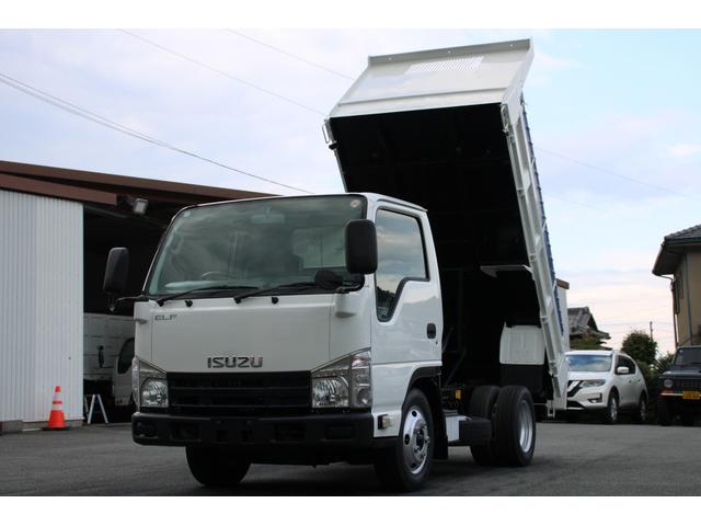 ダンプ　２ｔ　全低床　新明和ＤＲ２－０１１０ＳＹ　２ｔ積載　開閉シート　ＥＴＣ　車両総重量４８９５ｋｇ　荷台内寸３０６３－１５９８－３１６