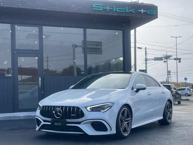 ＣＬＡ４５　Ｓ　４マチック＋　ＣＬＡ４５　Ｓ　４マチック＋　ＡＭＧアドバンストＰＫＧ　ＡＭＧパフォ－マンスＰＫＧ　パノラミックルーフ　レーダーセーフティＰＫＧ　赤／黒パフォーマンスシート　ＡＭＧ１９インチＡＷ　ＨＵＤ　前後ドラレコ