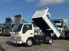 エルフトラック 強化フルフラットローダンプ エルフ 3トン ダンプ 新明和 6速 ミッション 3ペタル ETC 全塗装 関西東名送料 車検付 110馬力 4JJ1-7  14万キロKM ShinMaywa  コボレン ターボ TURBO 3人 中古車画像