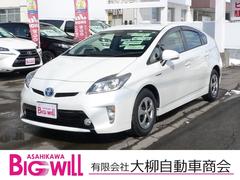 トヨタ　プリウス　Ｇ　純正８インチナビ　バックカメラ　サイドエアバッグ