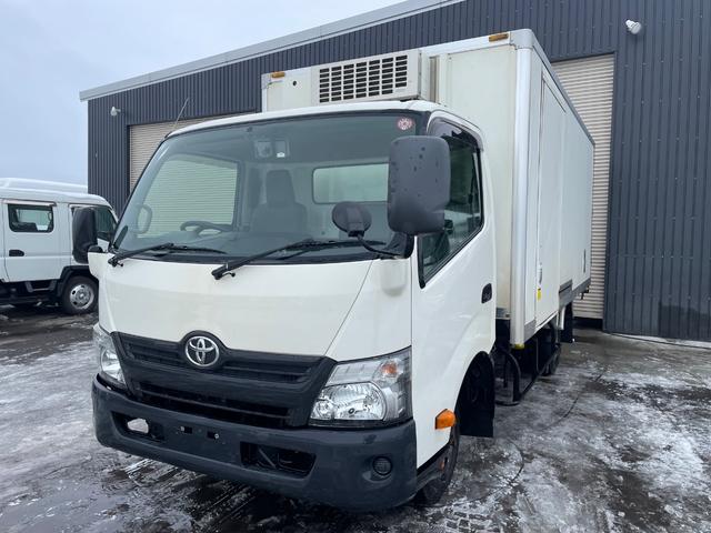 ３ｔ積ワイドロング中温冷凍車　４ＷＤ　５ＭＴ　Ｂカメラ