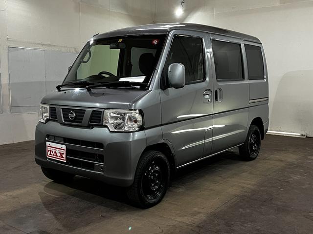 日産 ＮＶ１００クリッパーバン ＧＸ　４ＷＤ　純正ＣＤデッキ　両側スライドドア　リアヒーター　キーレス