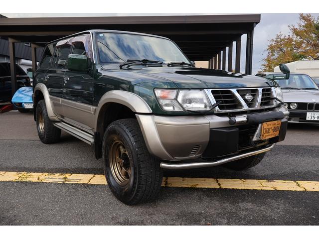 ４２００ｃｃディーゼルターボ、取扱説明書・記録簿あり レイズ鍛造ＡＷ、スタッドレス＆アルミ付属、下回りきれい防腐コーティング