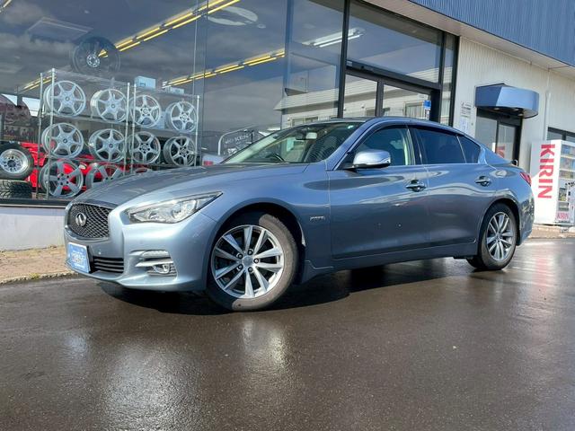 素敵なカーライフを!オススメの1台! シートヒーター スマートキー アイドリングストップ 電動格納ミラー CD