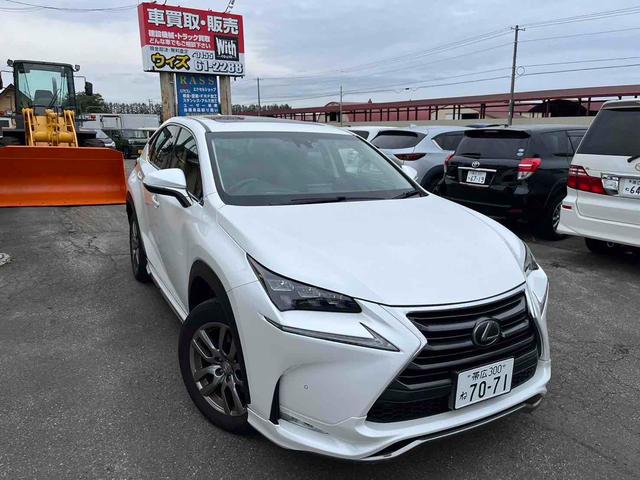 ＮＸ２００ｔ　バージョンＬ　４ＷＤ　バックカメラ　クリアランスソナー　オートクルーズコントロール　レーンアシスト　パワーシート　衝突被害軽減システム　サンルーフ　ＴＶ　オートマチックハイビーム　オートライト　ＬＥＤヘッドランプ